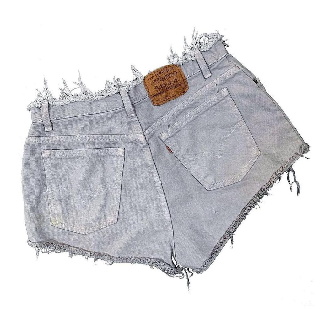 Levi’s Jeans Vintage 80s Made in USA 951 high waist extra frayed denim shorts 34